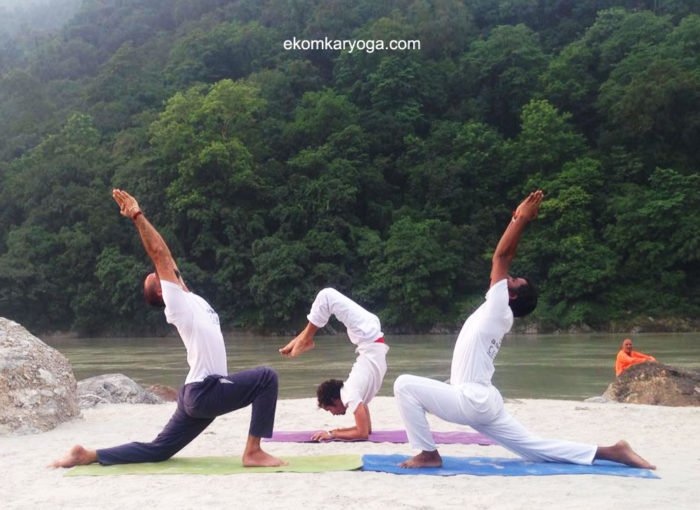 200 hours yoga teacher training in rishikesh